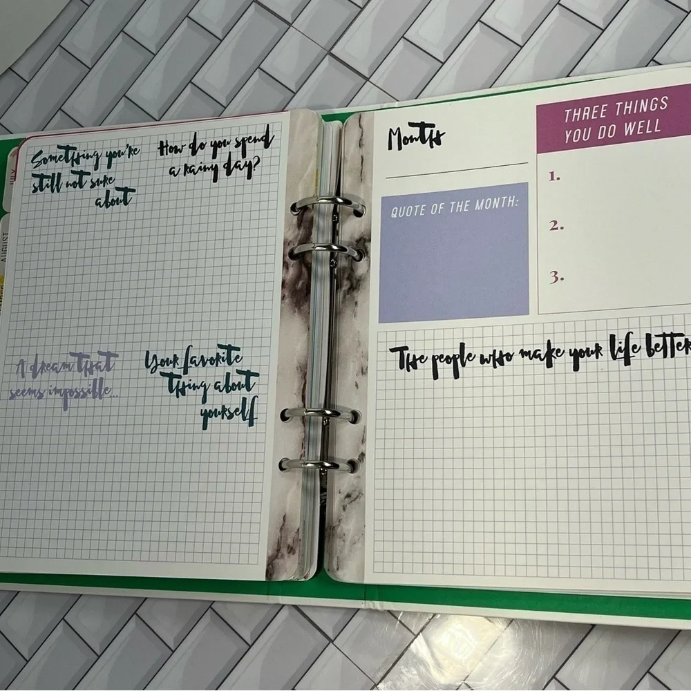 American Crafts Memory Planner Binder Office Stripes 7.75 x 8.75 x 1.68 inches